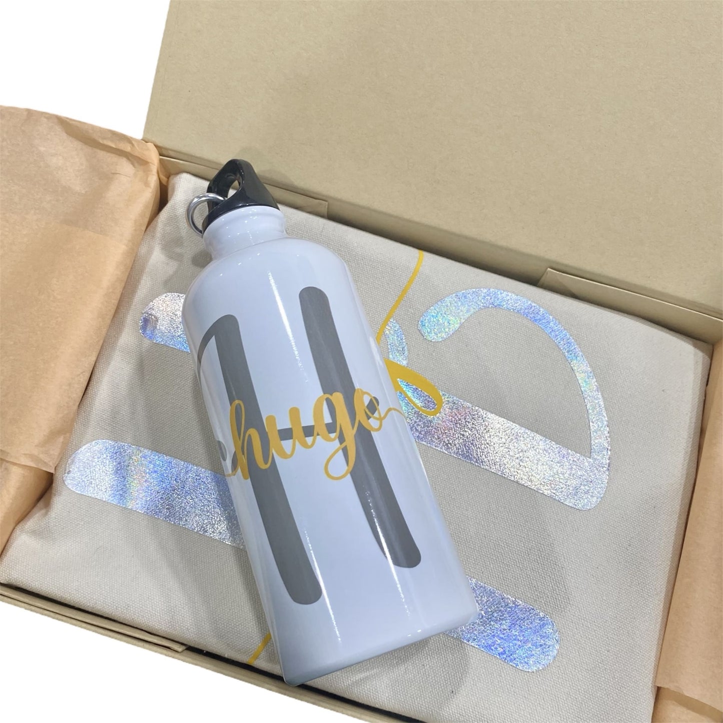 Set de Regalo Personalizado: Cantimplora, Bolso y Caja de Regalo con Nombre