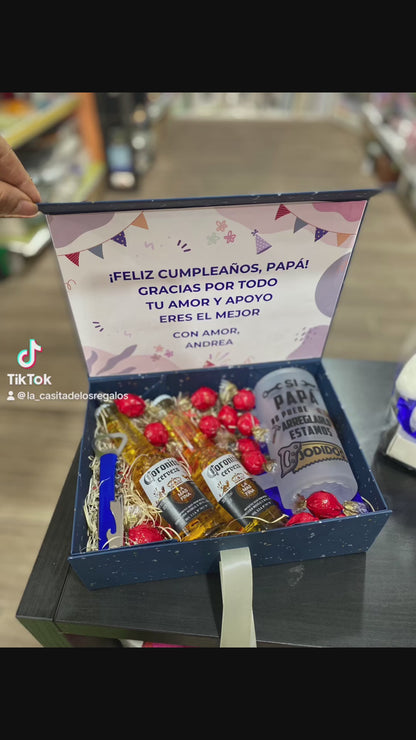 Caja de Regalo Personalizable con Jarra y Cervezas